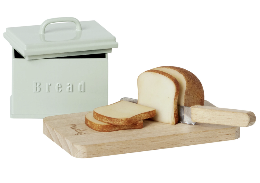 Maileg - Miniture Bread Box with Cutting Board and Knife