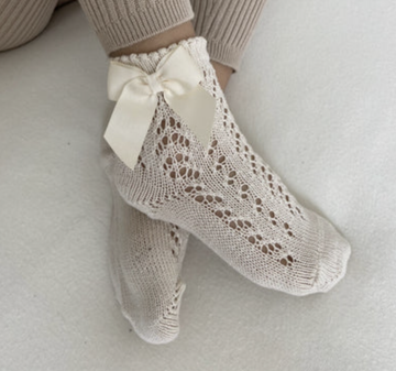 Condor - Grosgrain Bow Perle Openwork Knee Socks - Cream